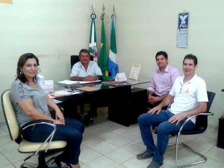 Left or right 07 parceria com anhanguera educacional garante descontos a funcion rios da prefeitura de bataypor 